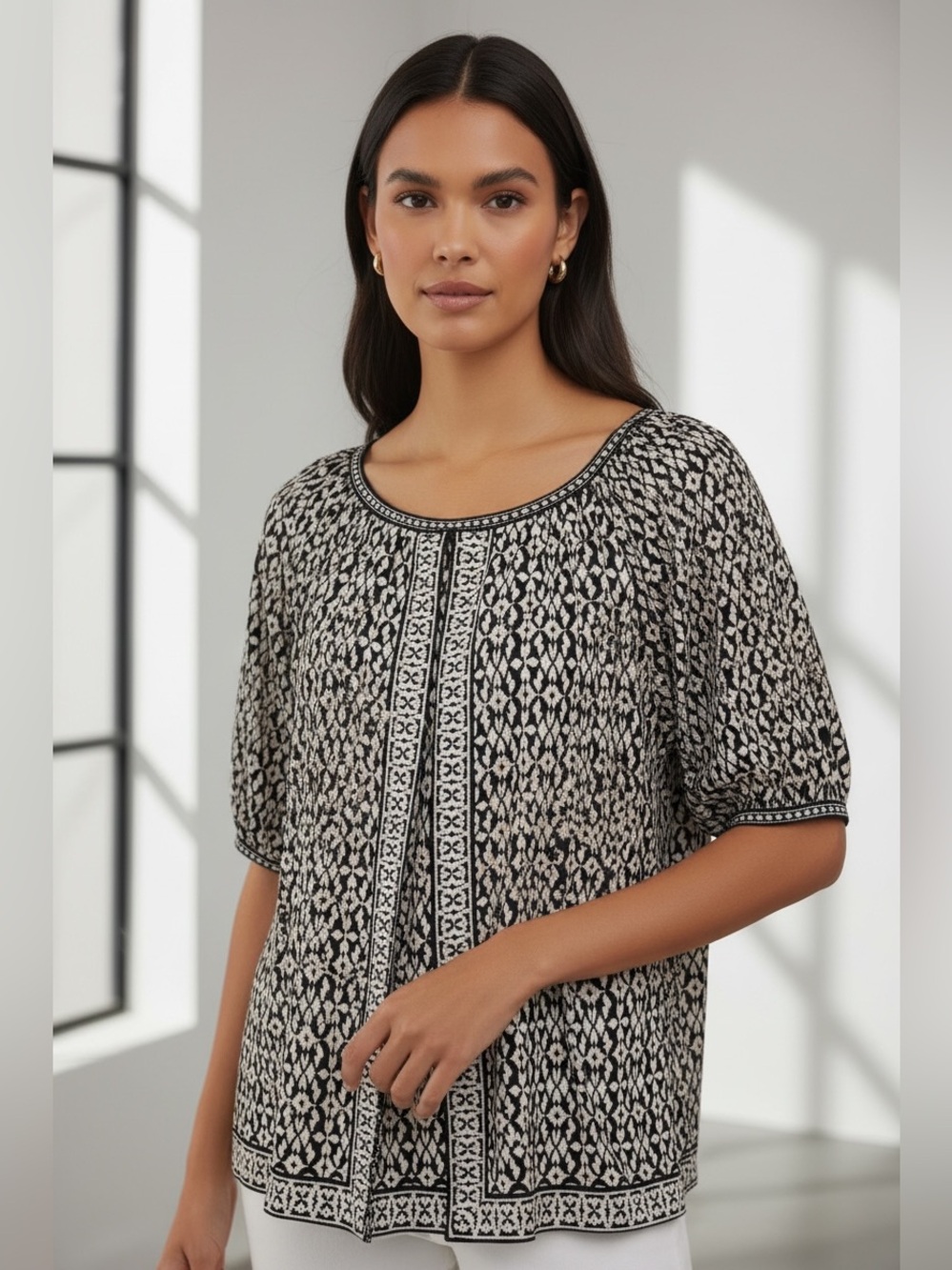 NWT Max Studio London Black White Geometric Rayon Blouse Size XS
